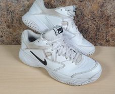 NIKE COURT LITE 2 Tennis trainers white Size  UK 6 EU 40 running gym fitness