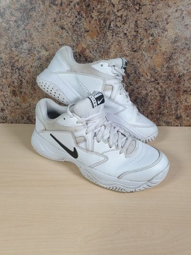 NIKE COURT LITE 2 Tennis trainers white Size  UK 6 EU 40 running gym fitness