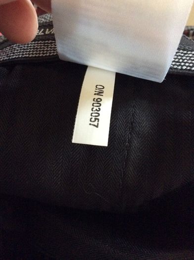 Brand New Galvin Greene.Mens Golf Trousers. Retail At 149euros In Golf Shops.Selling 100euros. Waist 34 Inside Leg 34. Collect Or Via Post.