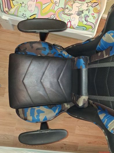 Gaming chair