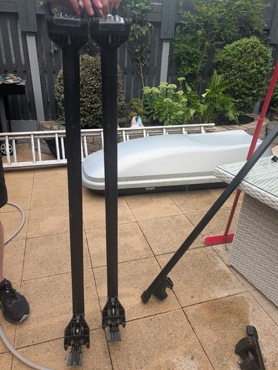 Car roof rails
