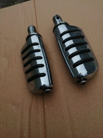 motorcycle footpegs