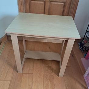 Free Desk in good condition