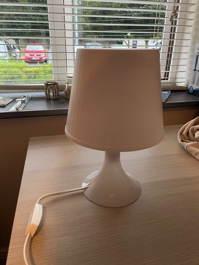 Modern White Table Lamp