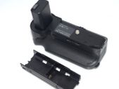 Sony BG-3DIR Battery Grip for Sony A6000 & A6400 + 2 Batteries