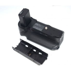 Sony BG-3DIR Battery Grip for Sony A6000 & A6400 + 2 Batteries