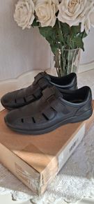 Mark Ecco Black
