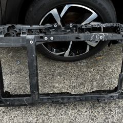 Peugeot 208 Opel Corsa front panel