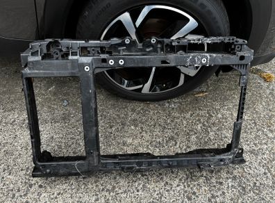 Peugeot 208 Opel Corsa front panel