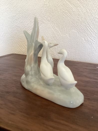 Vintage Neo Lladro Goslings in Garden