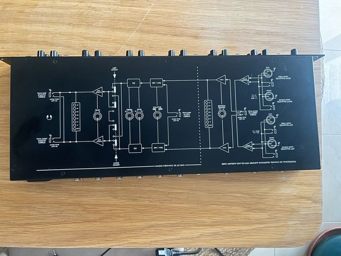 Art HeadAmp6 PRO 6 channel headphone amp