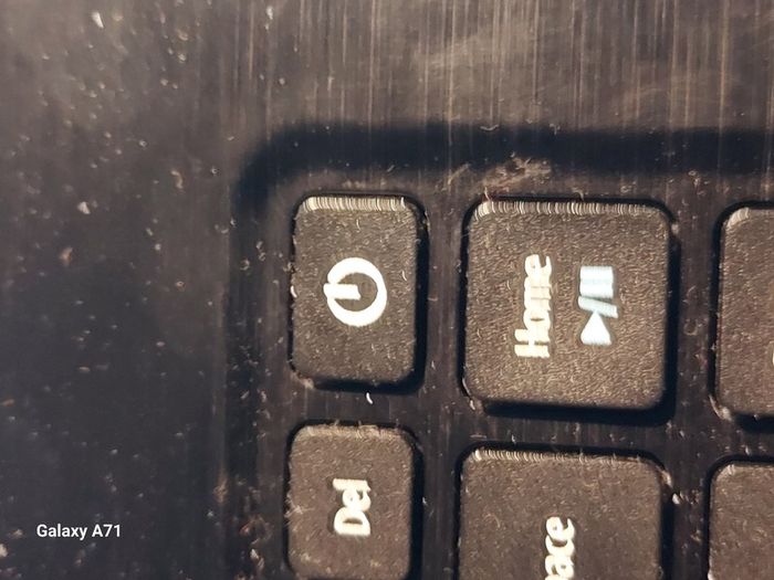 ACER ASPIRE E5-475, Intel Core i3-6006U CPU, 2.0 GHz, 8GB Ram, 900GB HDD, Windows 10, Microsoft Edge, Chrome