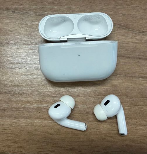AirPods Pro 2 with MagSafe in perfect condition.