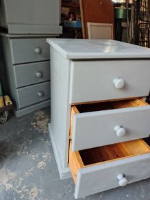 Bedside lockers