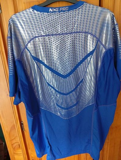 Nike running t shirt XXL