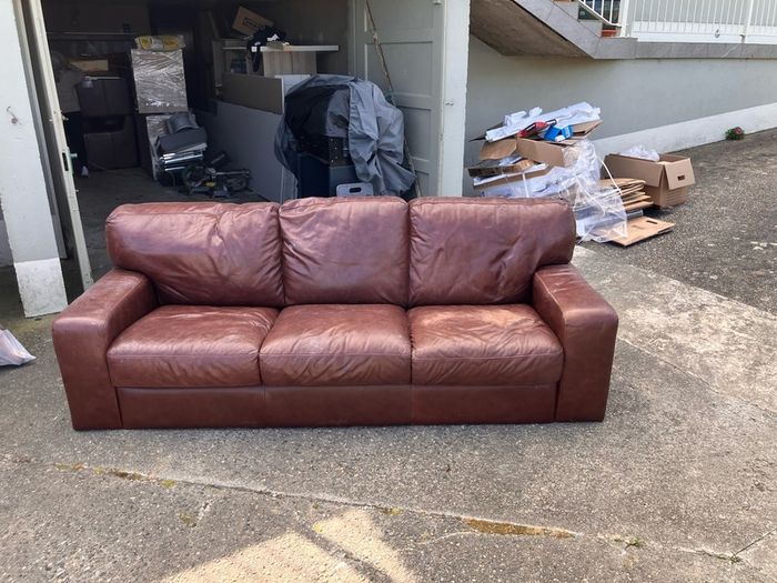3 piece leather suite
