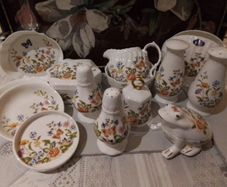 A Collection of Aynsley Cottage Garden