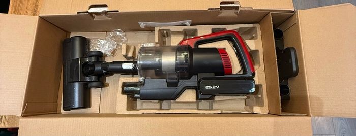 Curry's Essentials Cordless Vacuum