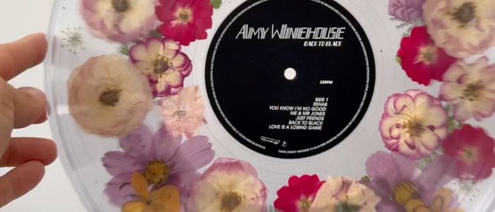 Amy Winehouse - Back To Black flower-filled vinyl LP