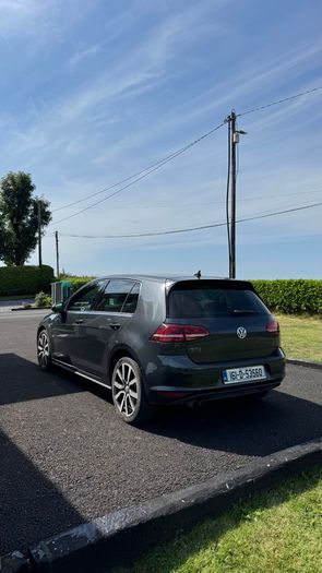 2016 Volkswagen Golf GTE