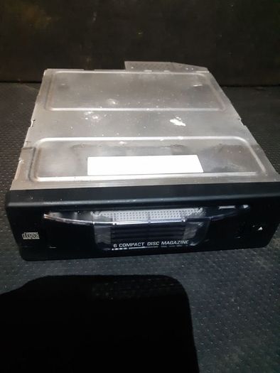 ALPINE BMW E60 E61 E63 E64 5 & 6 Series - 6 CD Multichanger / CD Changer