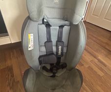 baby car seat and travel cot