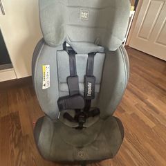 baby car seat and travel cot
