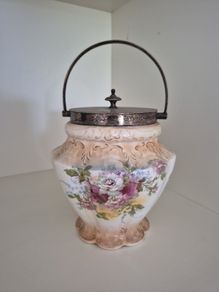 Royal Devon biscuit barrel