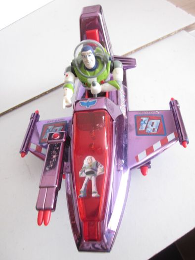 Disney Buzz Lightyear Galactic Cruiser