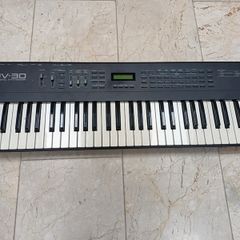 Roland JV30 Synthesizer