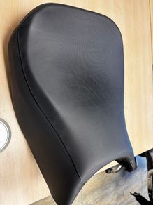 BMW R1200/1250 GS/GSA Standard Seat (oem)