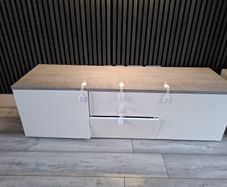 Tv unit