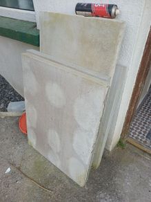 Flat stone