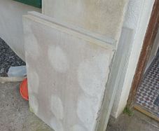 Flat stone