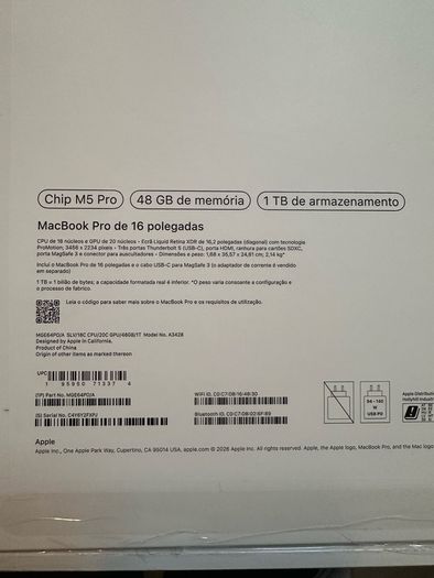 Macbook M5 Pro + AppleCare - 16 inch screen - 48GB memory 1TB