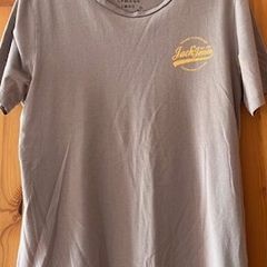 Jack & Jones T-shirt Size Small (small Adult)  In Excellent Condition. Colour Muted Beige