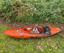Pyranha H2 kayak creek boat
