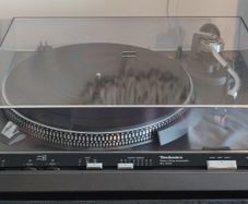 RARE CLASSIC Technics SL-3310,Full Auto Turntable.Direct Drive. Full restored.