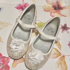 Girls white sparkly shoes