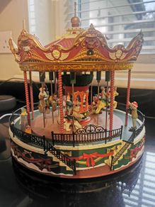 Lemax Christmas Carousel