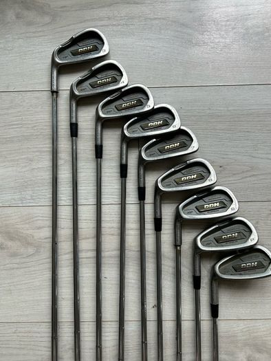 Dunlop Left-Handed golf irons 3-SW+ Nike Bag
