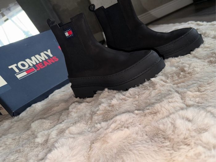 Tommy Jeans Black Chelsea Boots Size 39/6 Chunky Platform