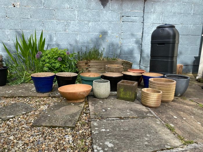 Garden pots