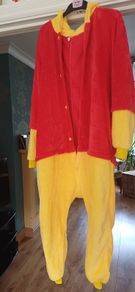 costume