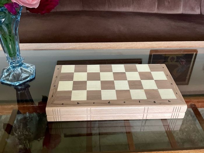 Vintage Style Marquetry Inlaid Folding Wooden Chess Checkers Draughts Pop Board Chess Pieces & Counters