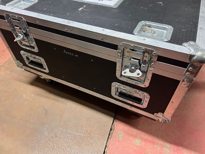 Flight Case for 8 Led pars Lights or similar