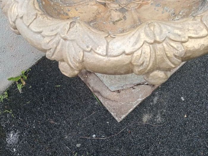 Milo concrete studio garder water fountain