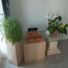 Small Marble Coffee Table with 2 display units