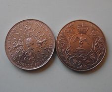 Great Britain. 2 Coins@25 New Pence (1977&1980)