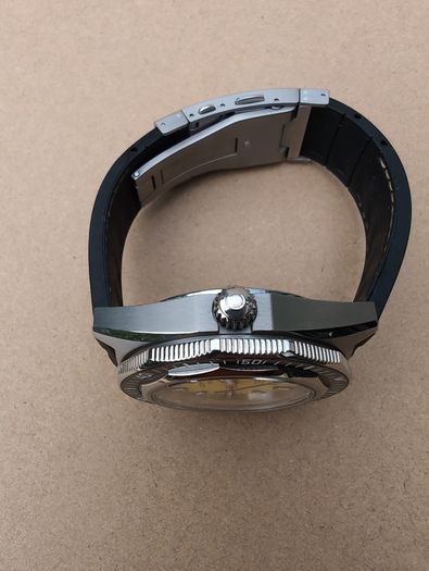 Certina DS Super PH2000M dive watch